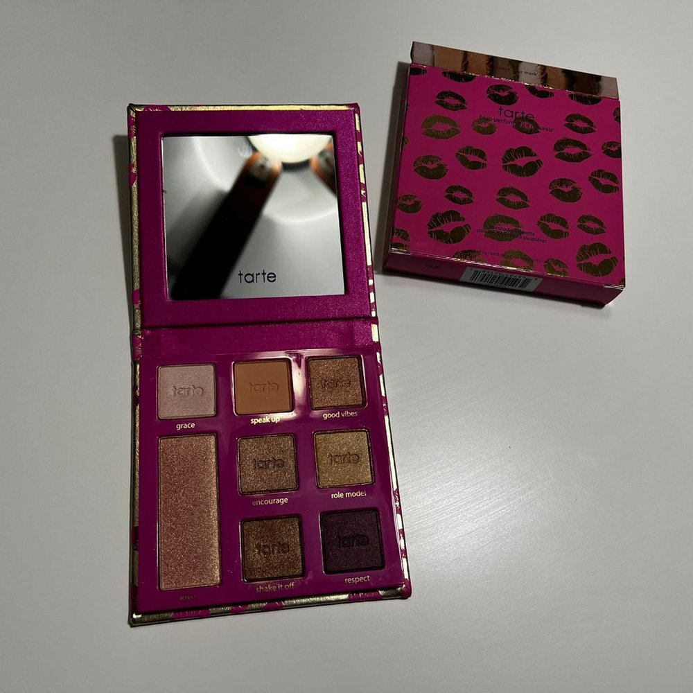 leave your mark eyeshadow palette